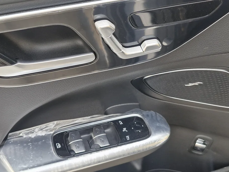 2025 Mercedes C 200 