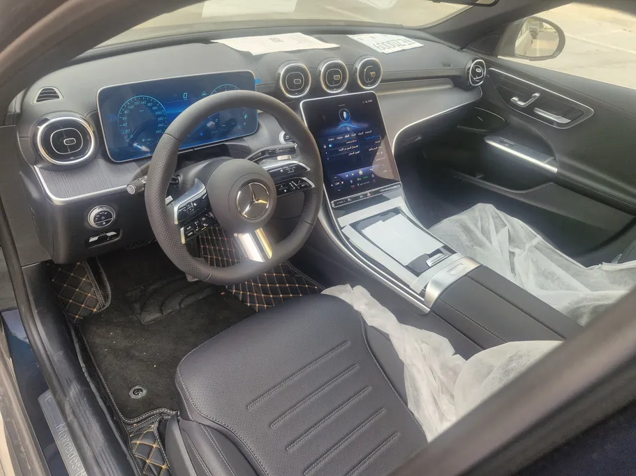 2025 Mercedes C 200 