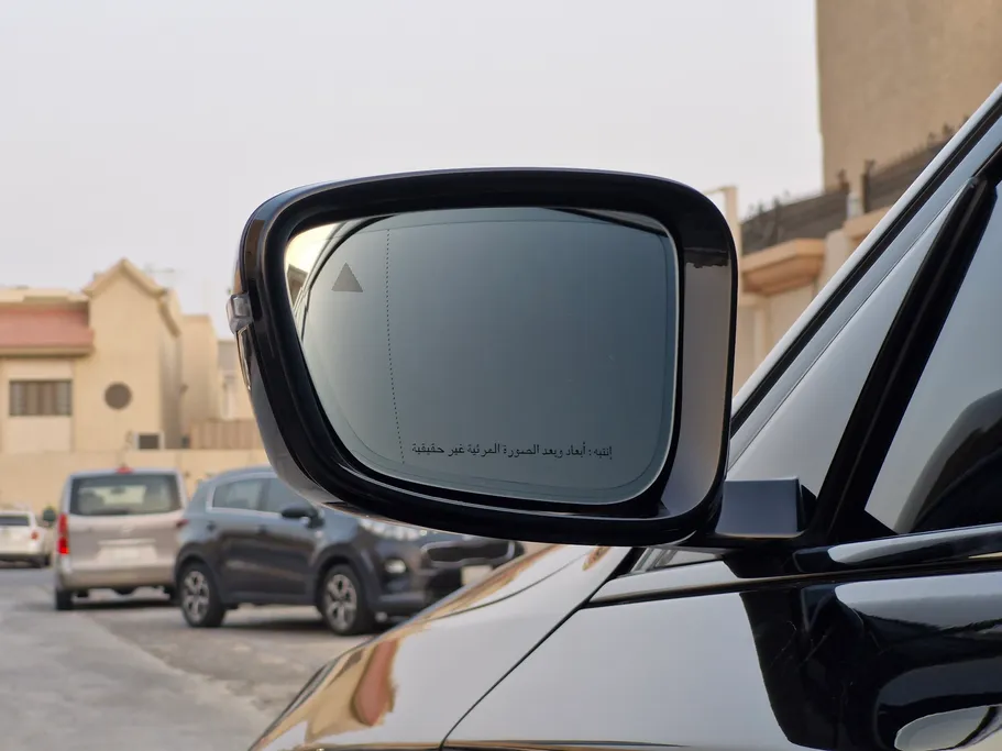 بي ام دبليو الفئة الخامسة 520i 2019 