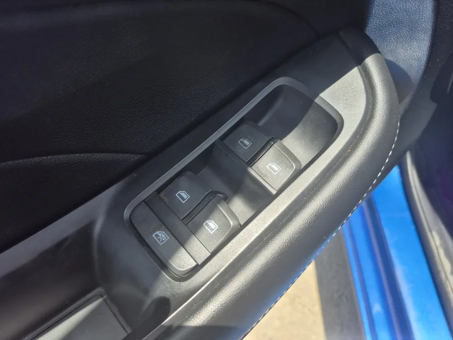 2022 MG 5 COM 