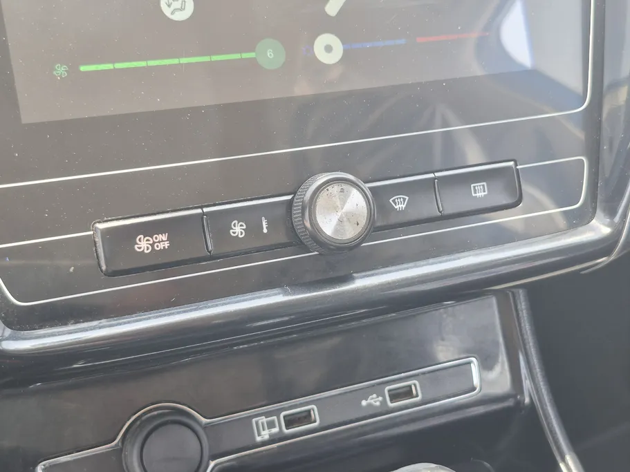 2022 MG 5 COM 