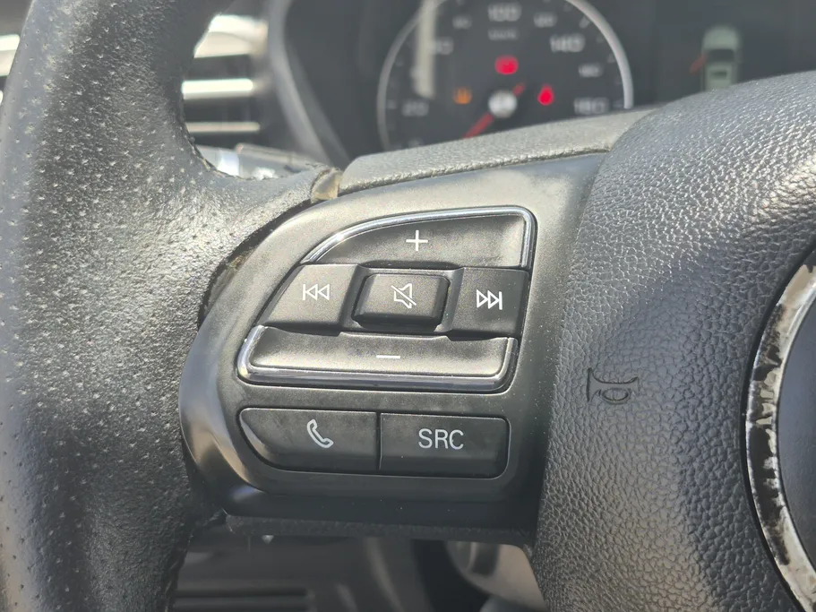 2022 MG 5 COM 