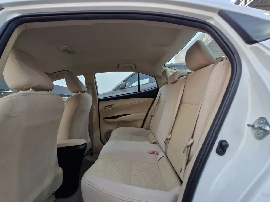 2022 Toyota Yaris  Y 