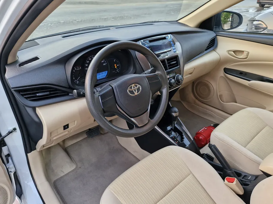 2022 Toyota Yaris  Y 