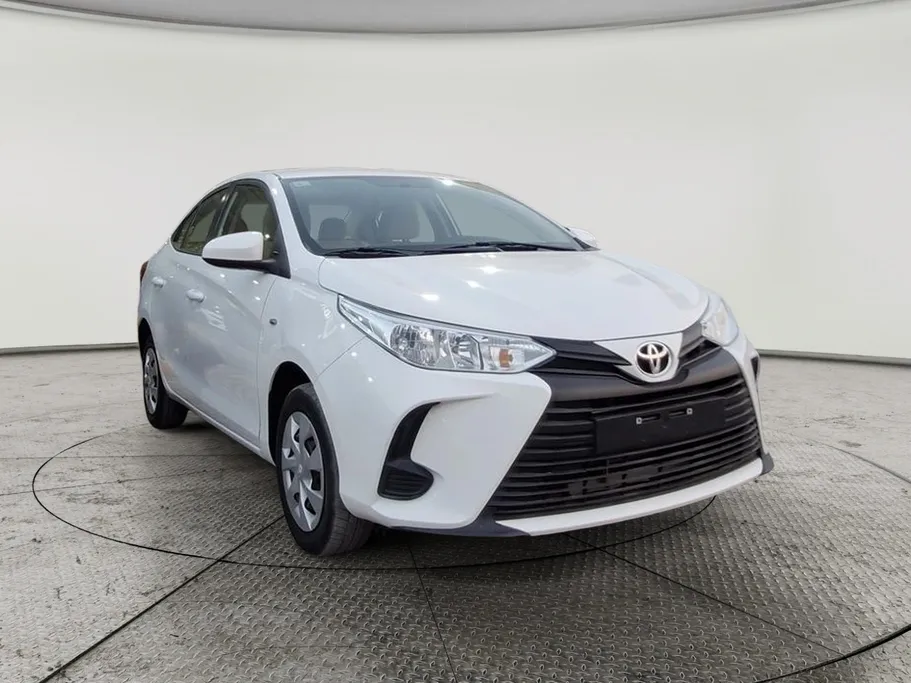 2022 Toyota Yaris  Y 