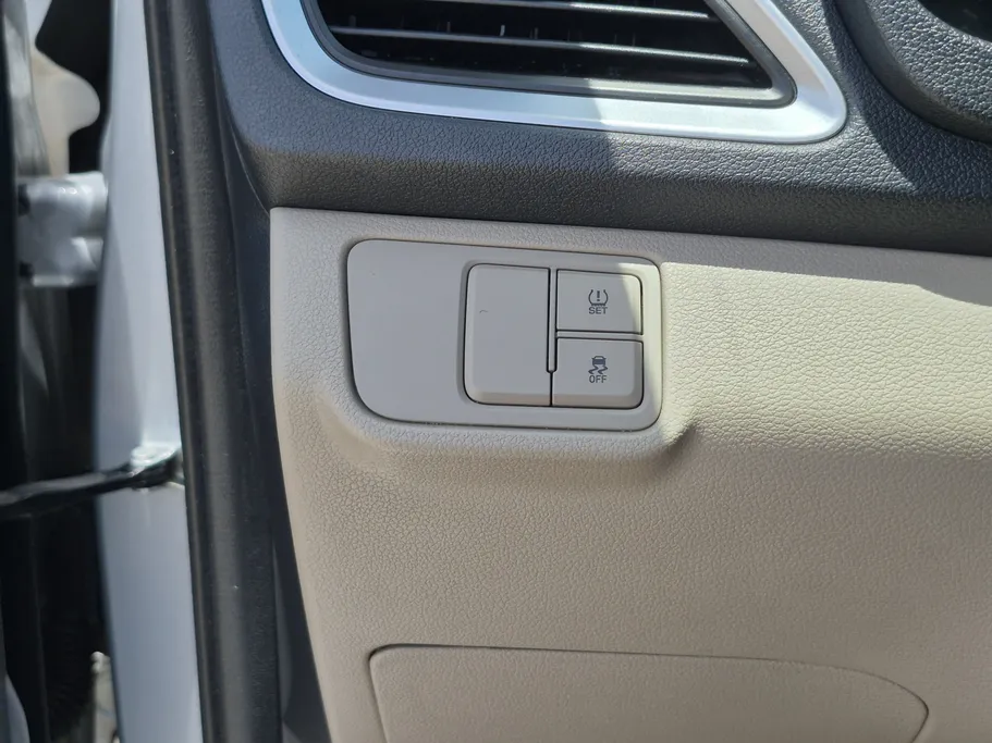 2022 Hyundai Accent Smart 
