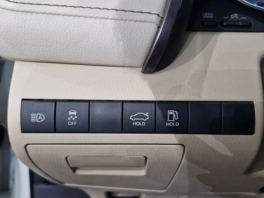 2022 Toyota Camry  Grande 