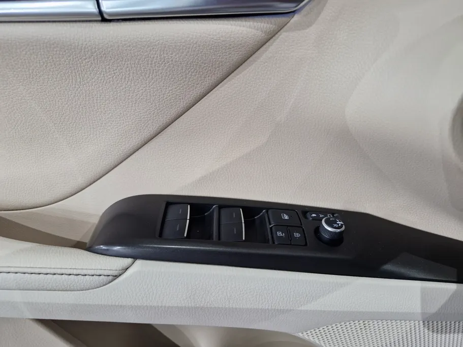 2022 Toyota Camry  Grande 