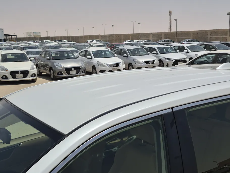 تويوتا راف فور LE 2023 