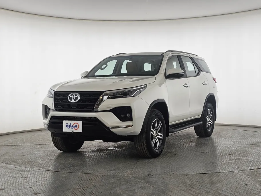 2021 تويوتا Fortuner VX1 