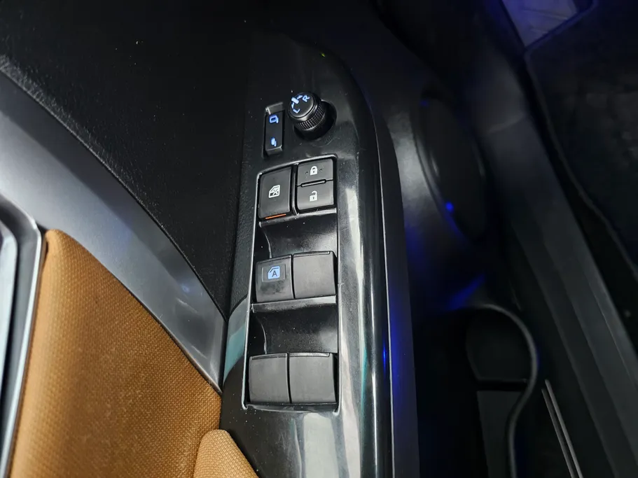2021 تويوتا Fortuner VX1 