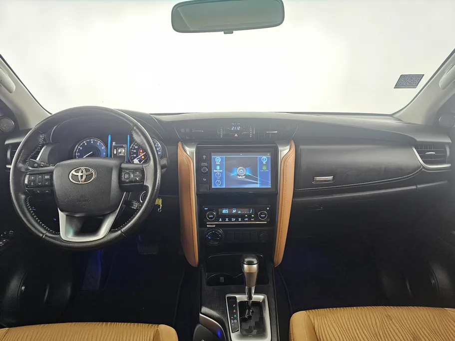 2021 تويوتا Fortuner VX1 