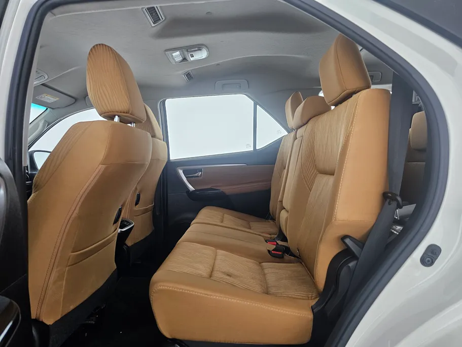 2021 تويوتا Fortuner VX1 