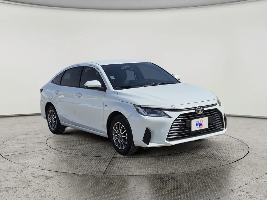 2023 Toyota Yaris  Y 