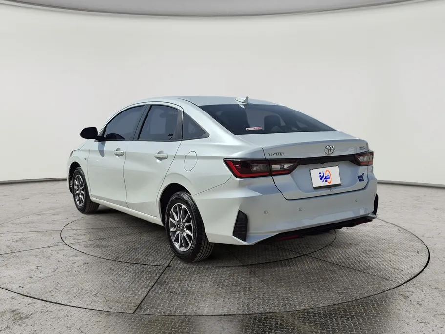 2023 Toyota Yaris  Y 