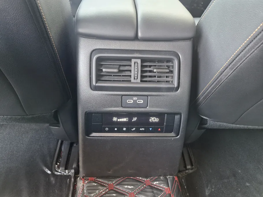 2024 Mazda CX90 Core  