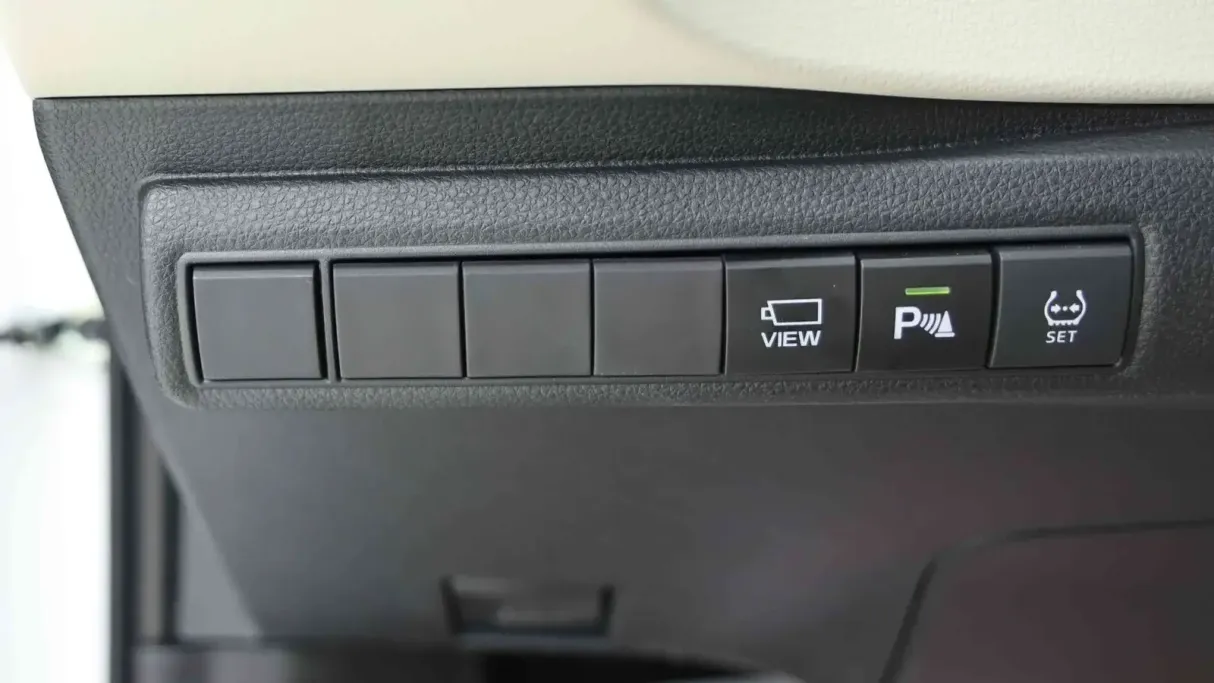 2025 Toyota Corolla XLI Executive Moonroof 