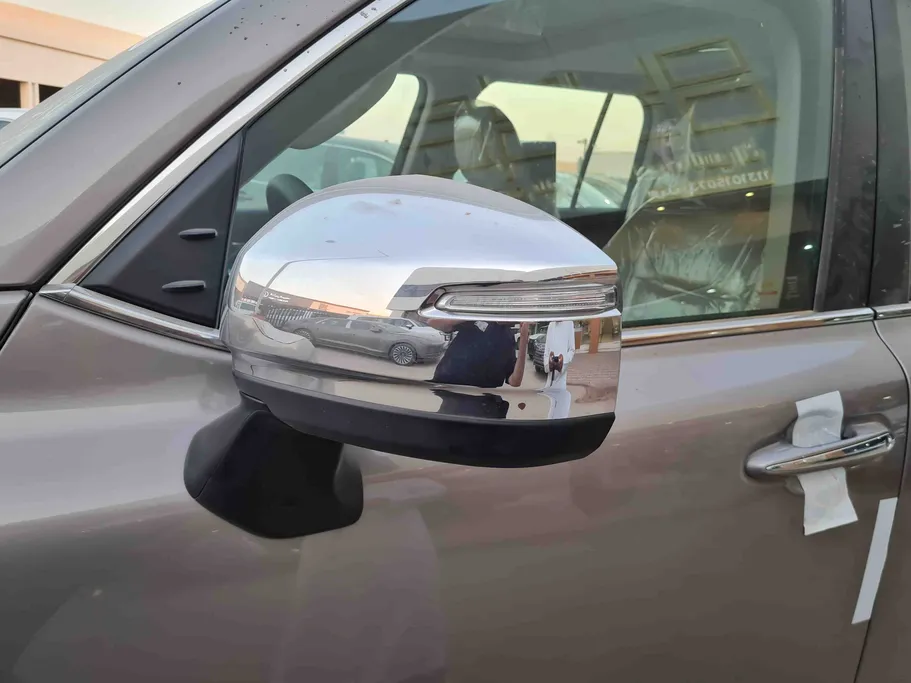 تويوتا لاندكروزر VXR 2025 
