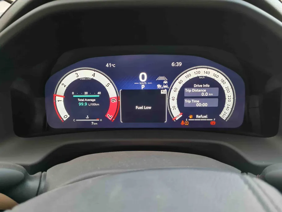 تويوتا لاندكروزر VXR 2025 