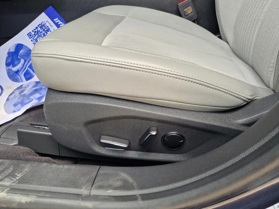 2022 Ford Taurus Trend 