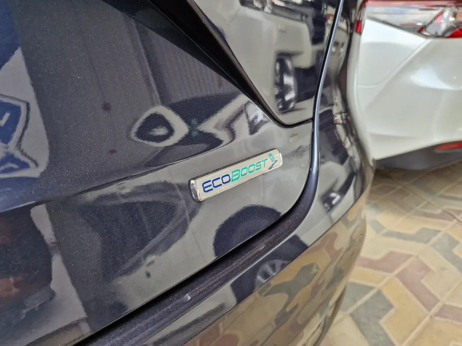 2022 Ford Taurus Trend 