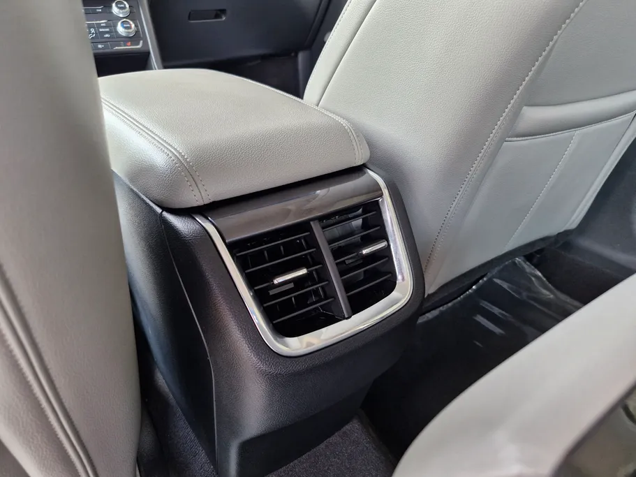 2022 Ford Taurus Trend 