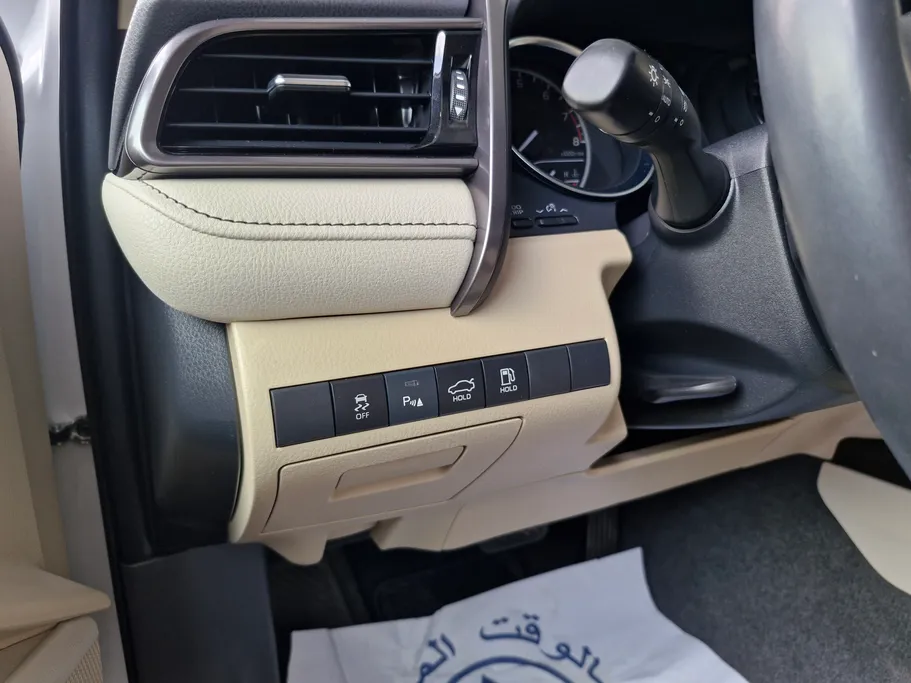 2024 Toyota Camry  GLE 