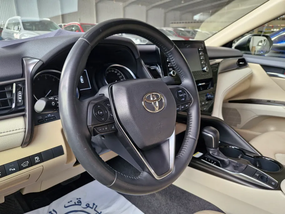 2024 Toyota Camry  GLE 