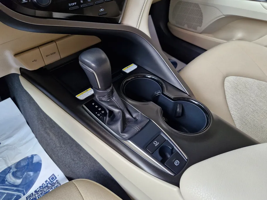 2024 Toyota Camry  GLE 