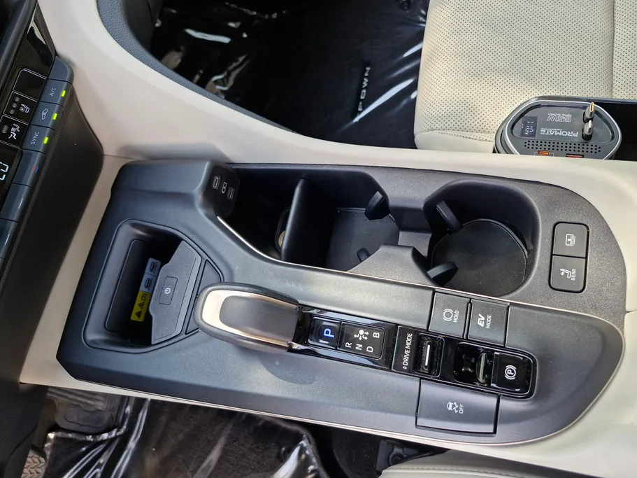 2023 Toyota Crown Premium 