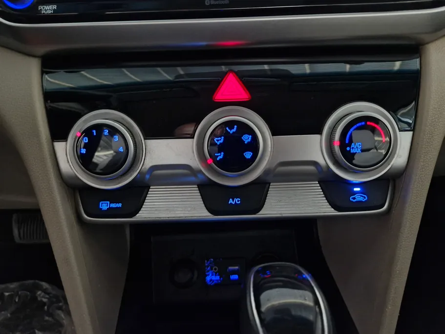 2020 Hyundai Elantra GL 