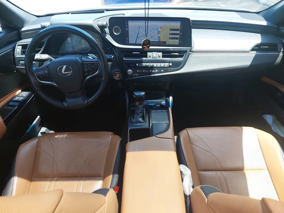 2022 Lexus ES 350 