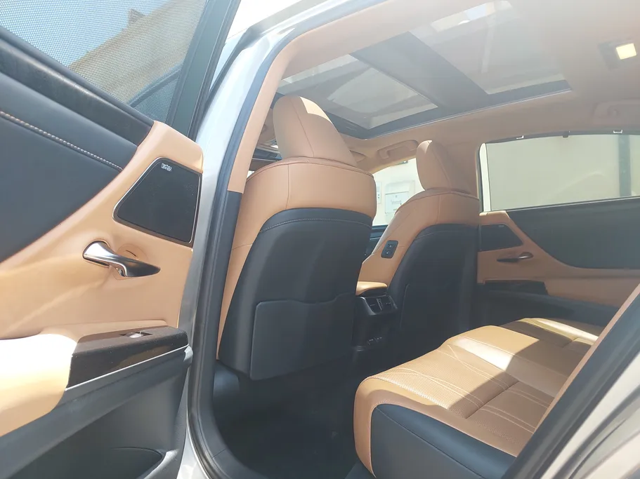 2022 Lexus ES 350 