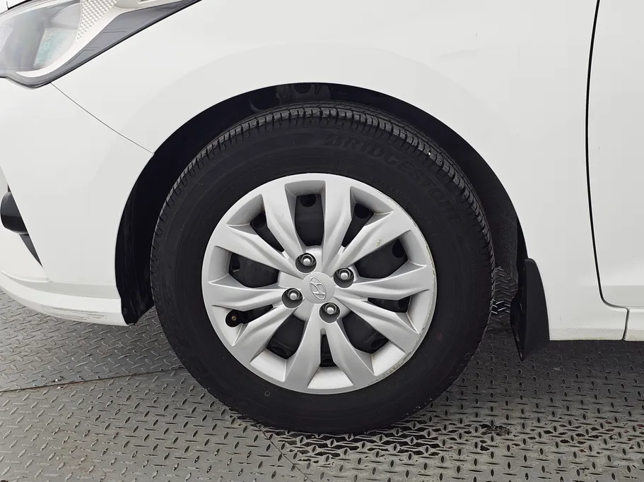 2023 Hyundai Accent Smart 