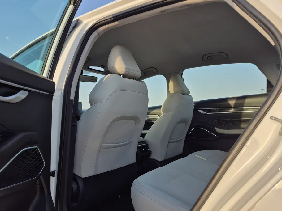2023 Geely Emgrand GS 