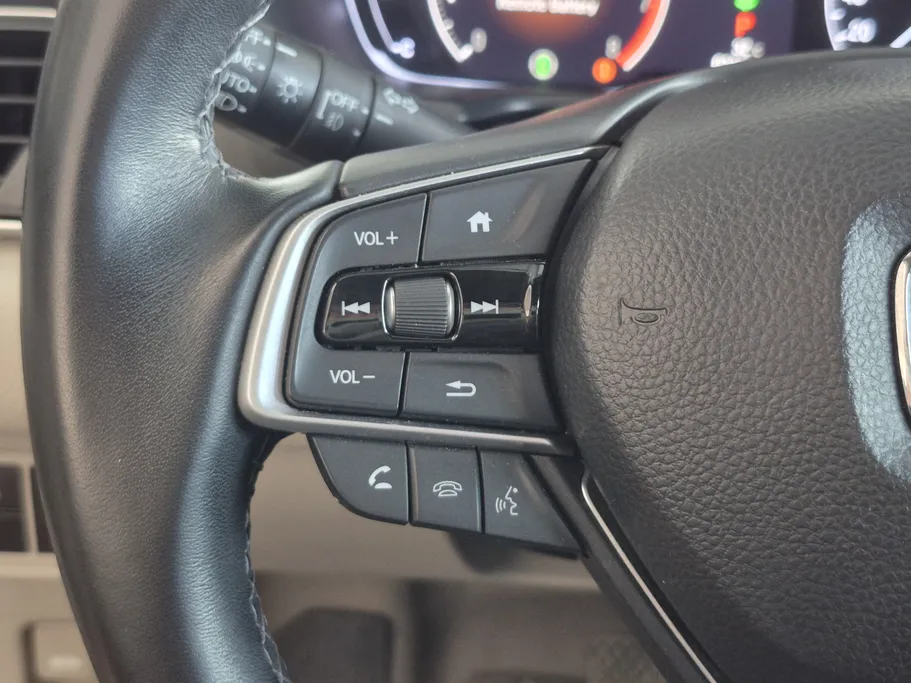 2022 Honda Accord EX L 