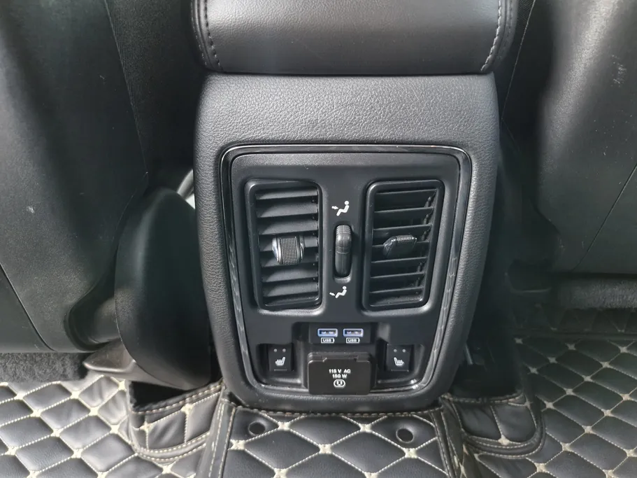 2020 Jeep Grand Cherokee ليمتد 