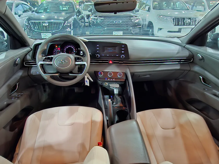 2021 Hyundai Elantra Smart 
