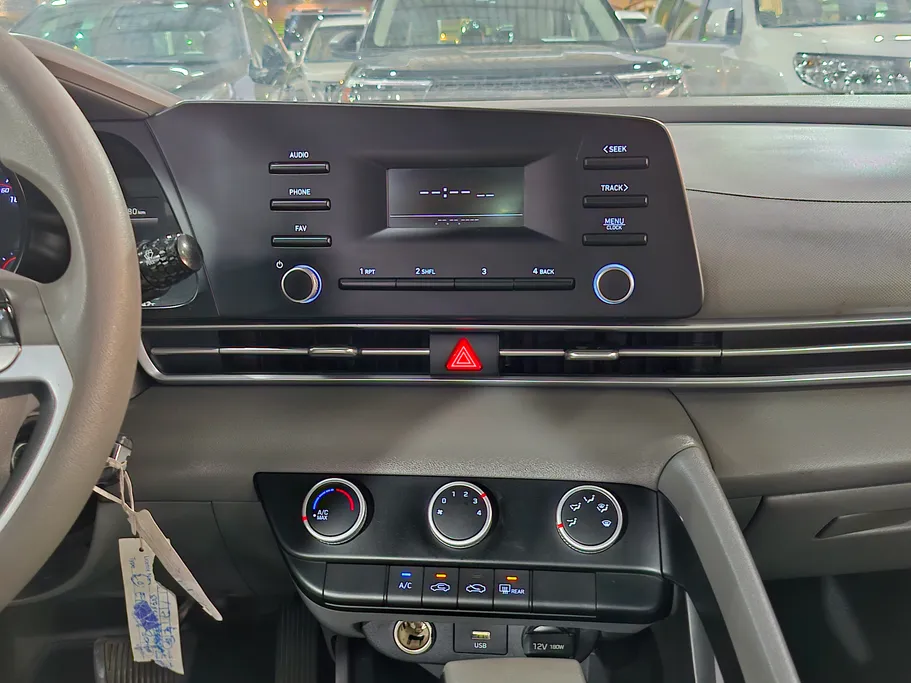 2021 Hyundai Elantra Smart 