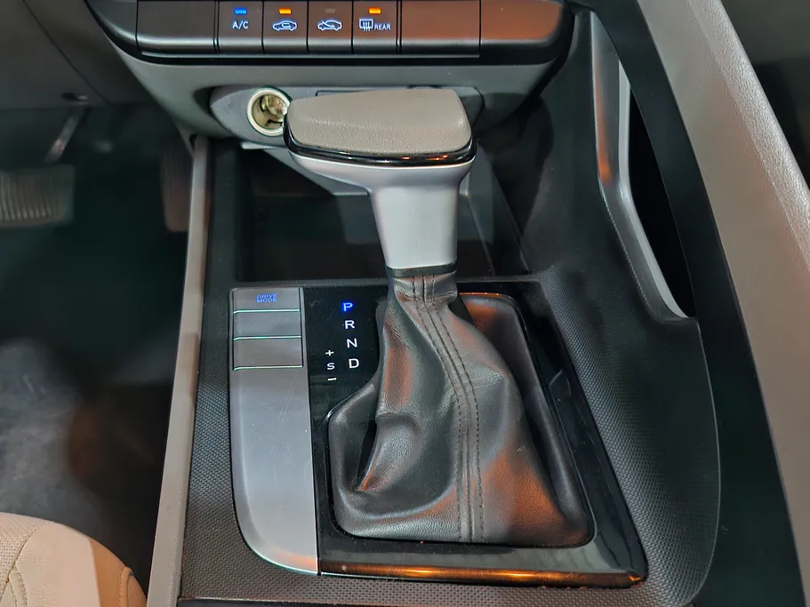 2021 Hyundai Elantra Smart 