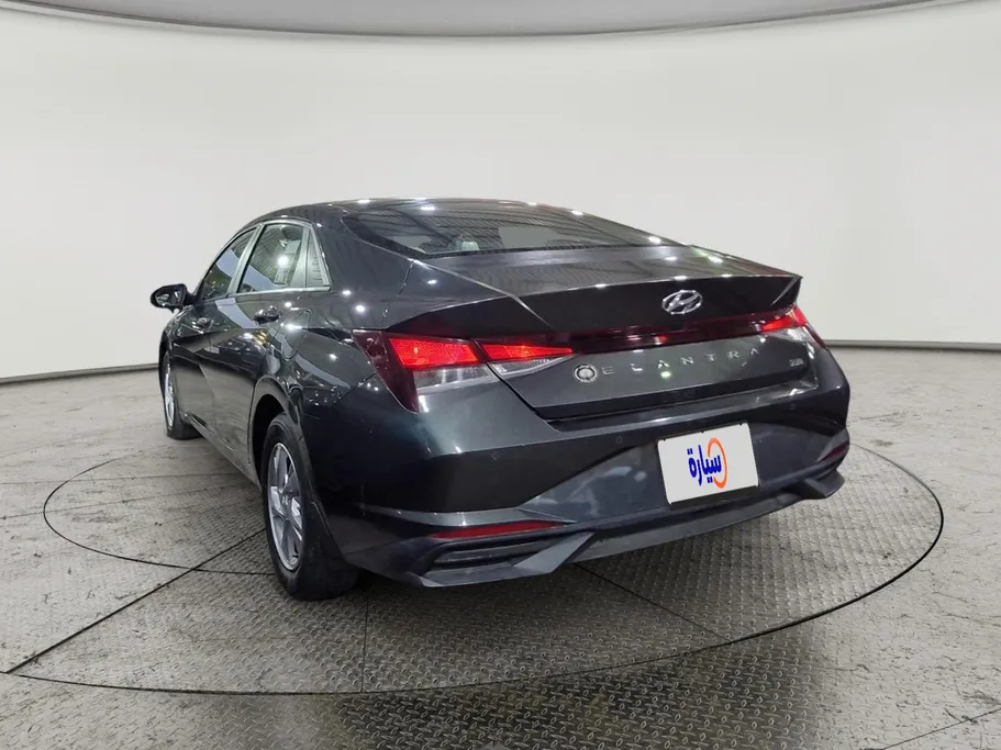 2021 Hyundai Elantra Smart 