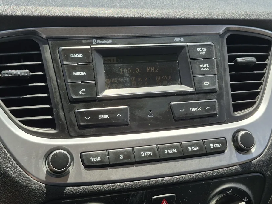 2022 Hyundai Accent Smart 