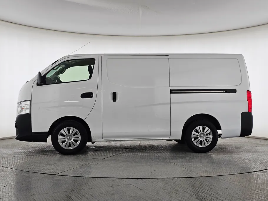2021 Nissan Urvan NV350 