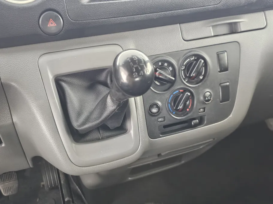 2021 Nissan Urvan NV350 