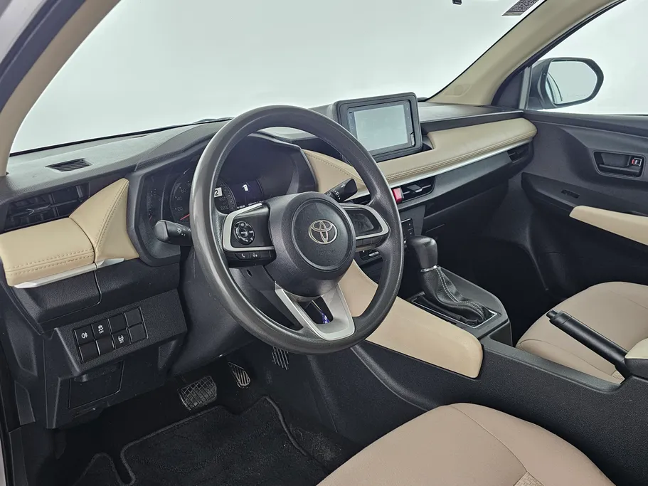2023 تويوتا Yaris  Y 