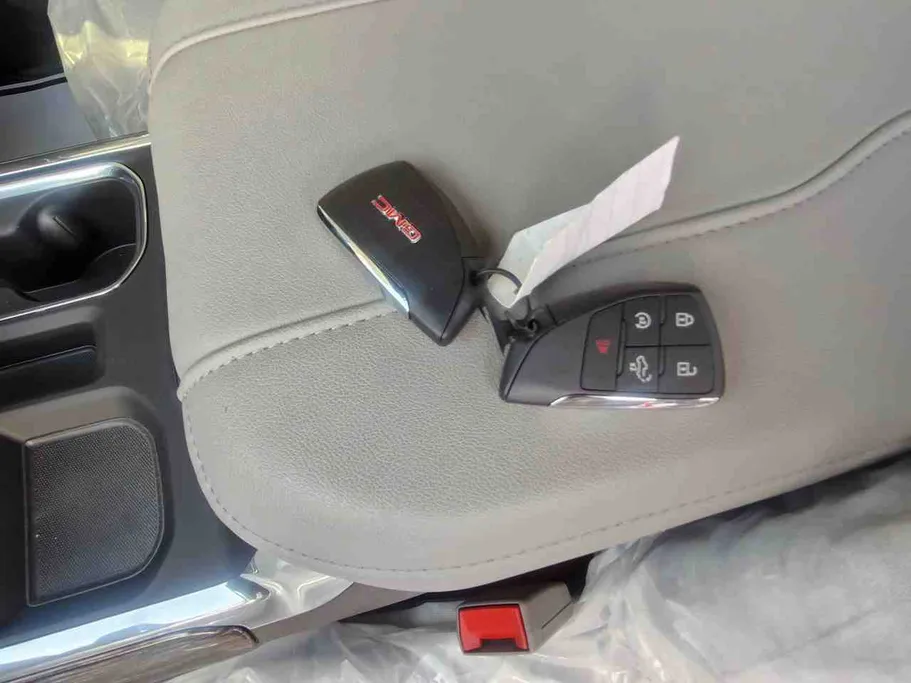 2025 GMC Sierra Elevation 