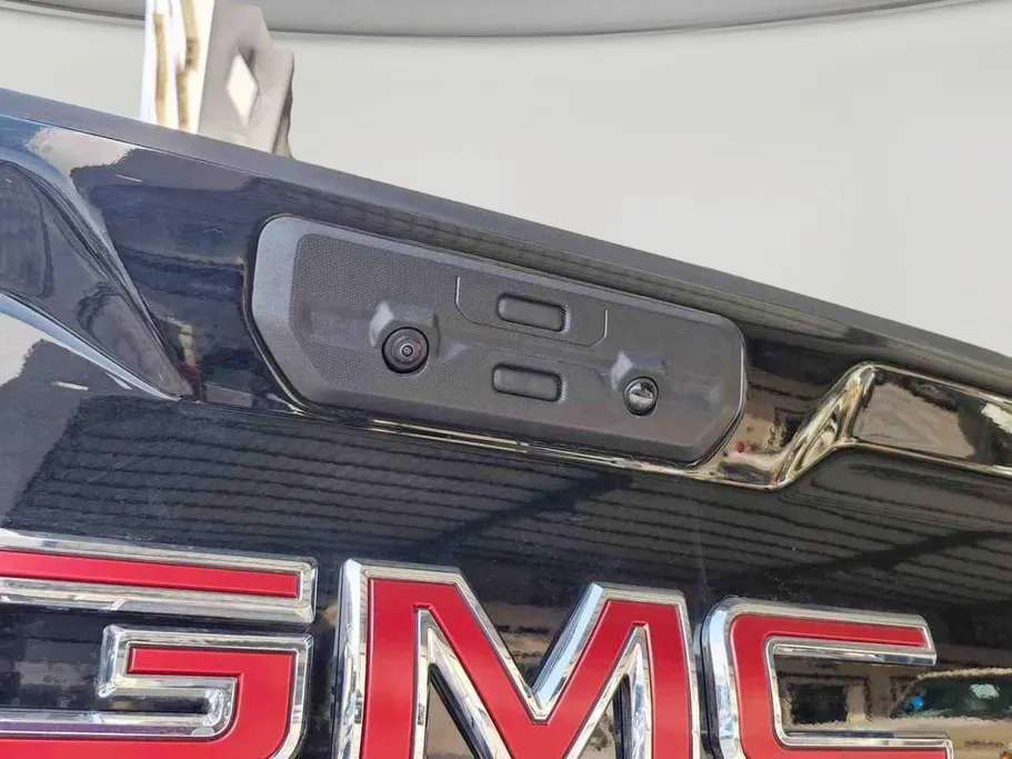 2025 GMC Sierra Elevation 
