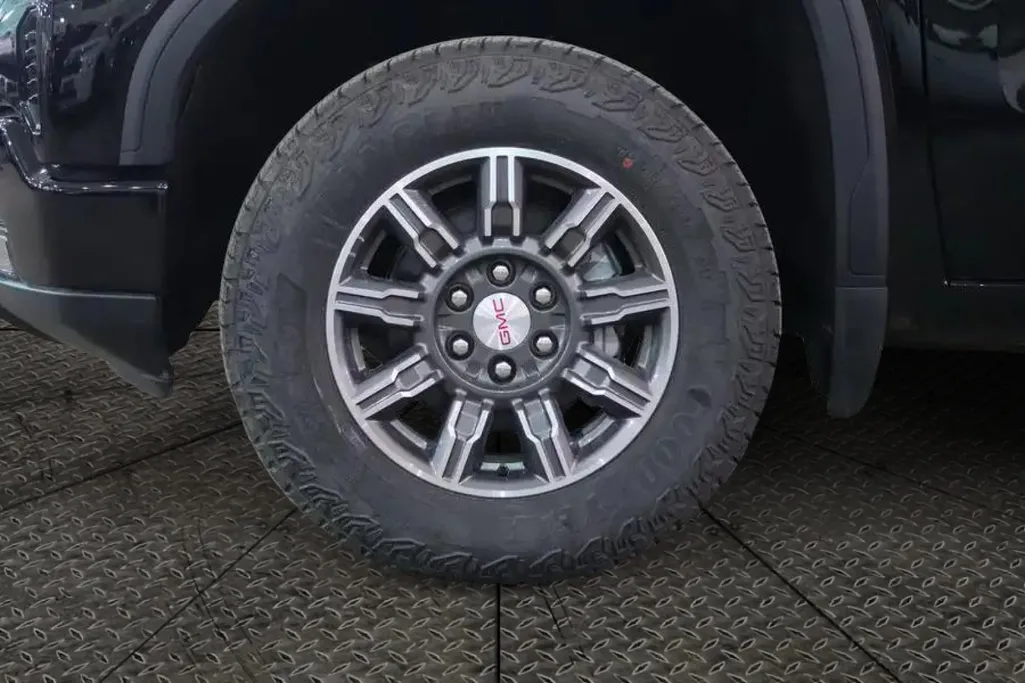 2025 GMC Sierra Elevation 