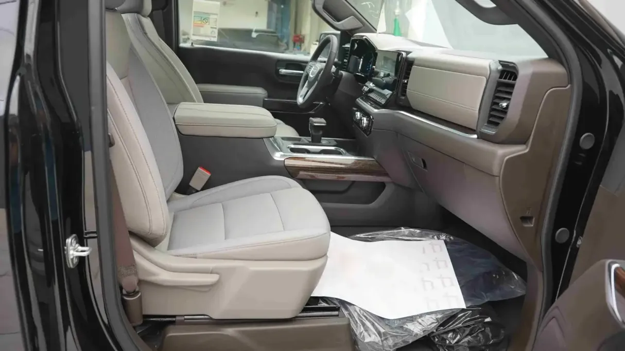 2025 GMC Sierra Elevation 