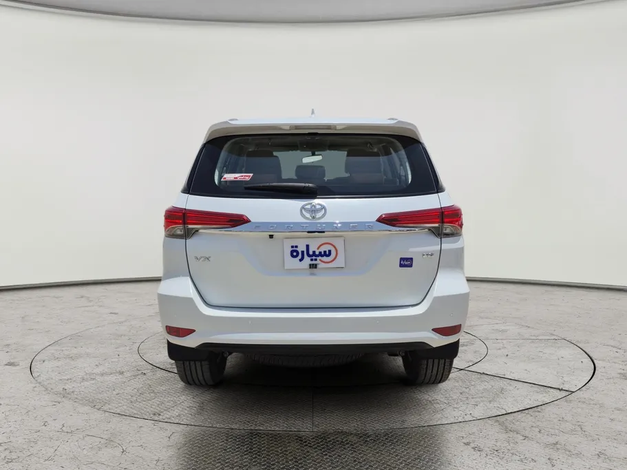 2023 Toyota Fortuner VX 